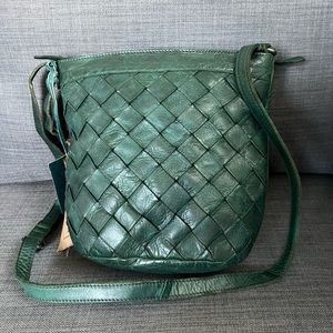 NWT VILENCA HOLLAND CROSSBODY BAG WEAVED LEATHER